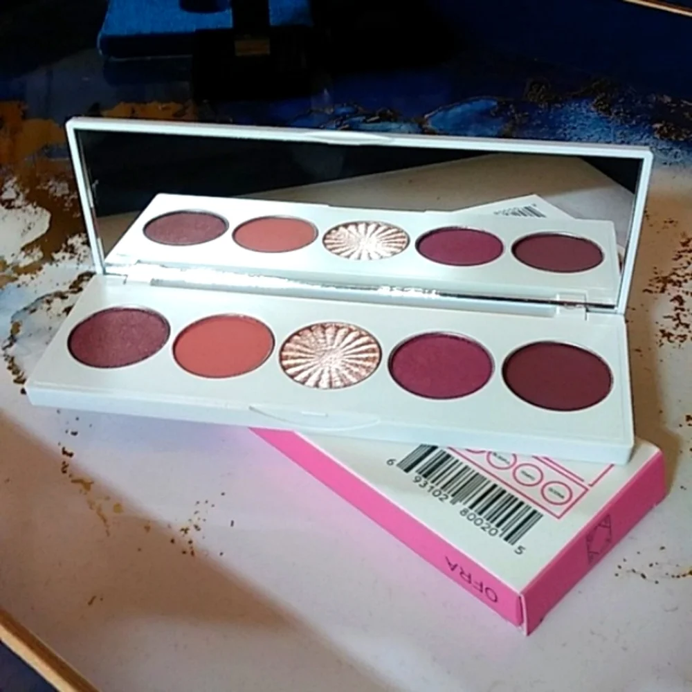 New OFRA Signature Symphony Eyeshadow Palette Women's Makeup Cosmetics